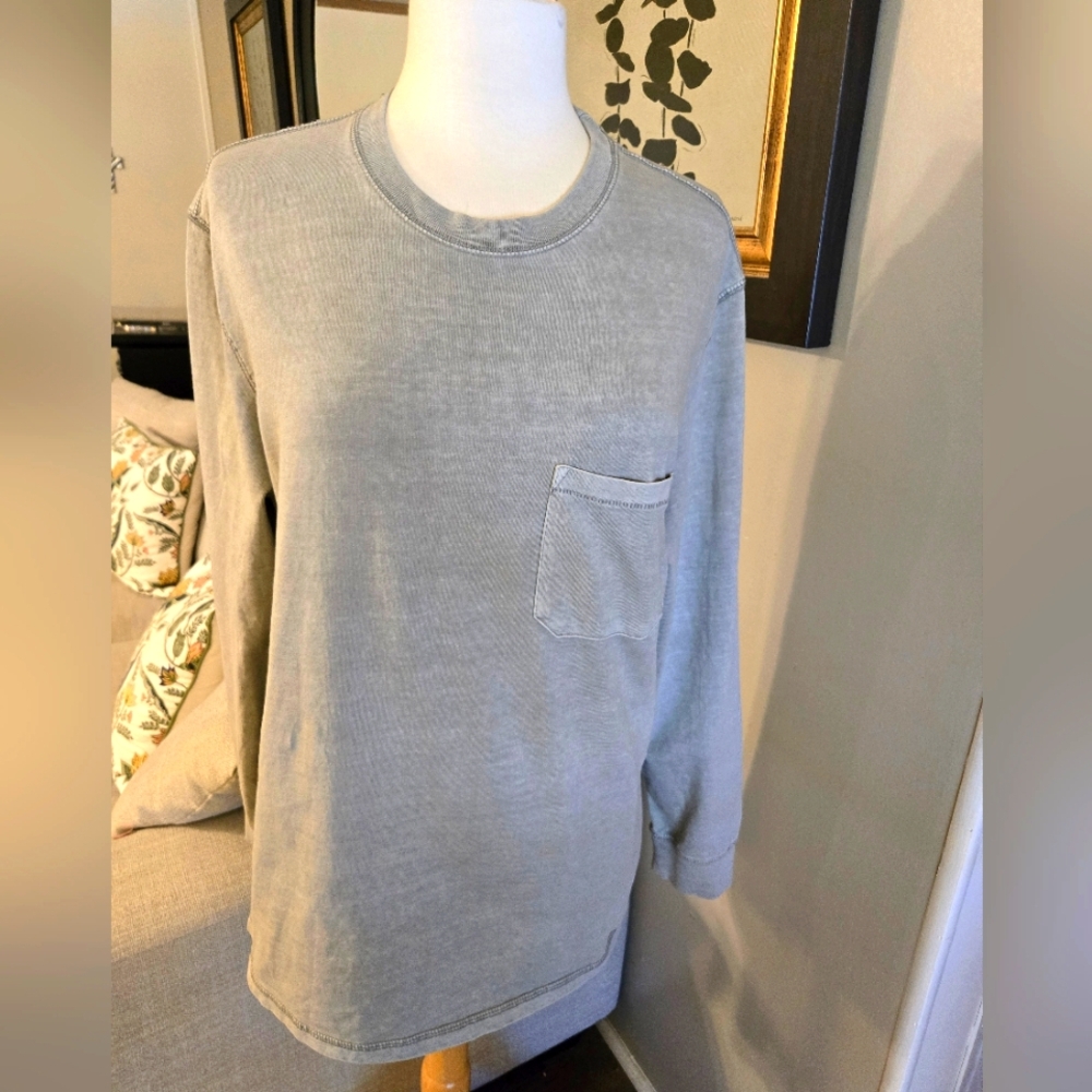 NWT:Good Fellow:Gray Long Sleeve Pocket Tee